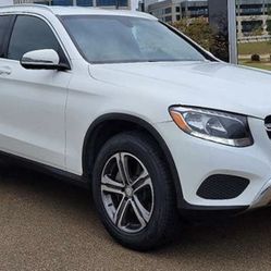 2017 Mercedes-Benz GLC 300