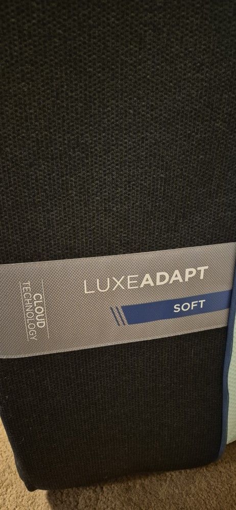 Tempurpedic LuxeAdapt SOFT queen