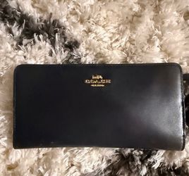 Woman Coach Leather Wallet