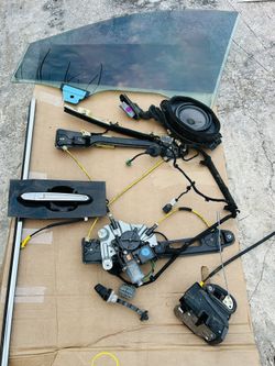 2013-17 Cadillac XTS Door Parts Front Right