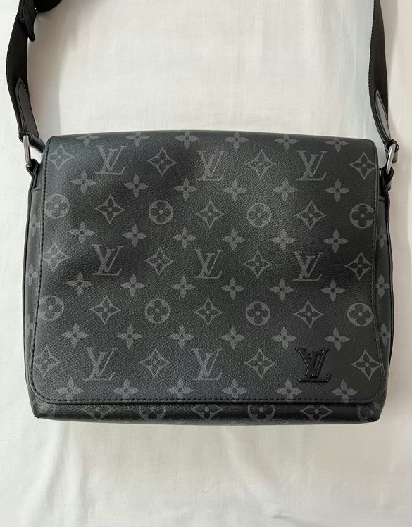 Louis Vuitton Black Monogram Messenger Bag 