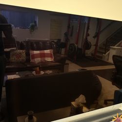 LG OLED 65" B6 AND SANUS WALL MOUNT FOR SALE - EXCELLENT CONDITION - $400
