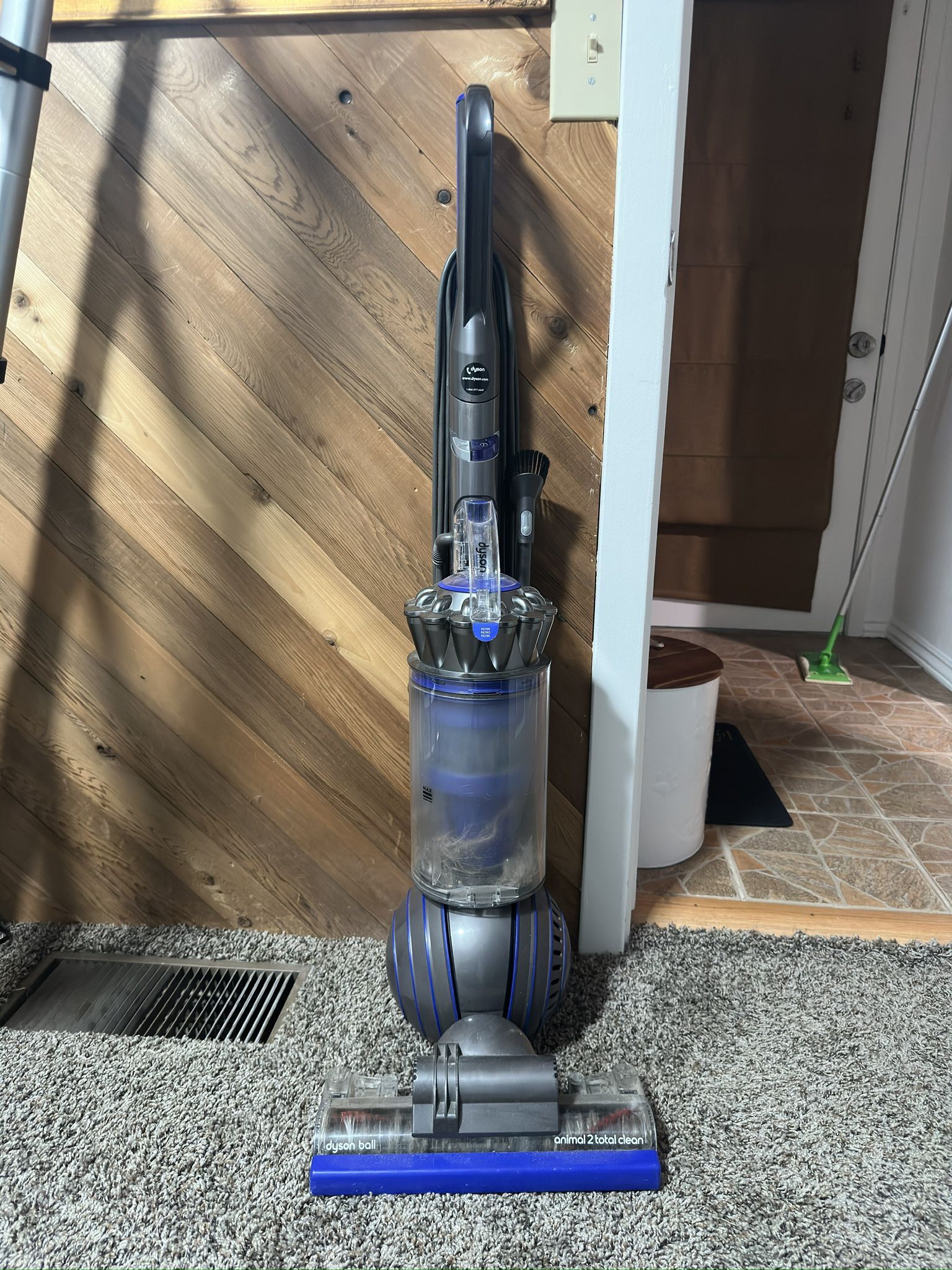 Dyson  Vacuum 