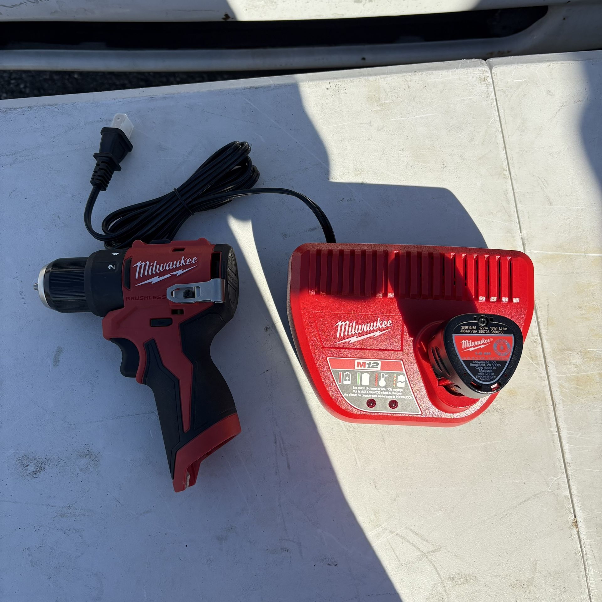 M12 12V Lithium-Ion Subcompact Brushless Cordless 3/8 in. Drill Driver