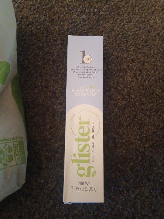 Glister Toothpaste