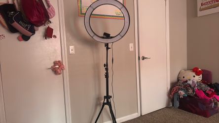 Ring light