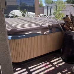 Jacuzzi For Sale READ DESCRIPTION