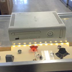 Xbox 360  GAMING SYSTEM 