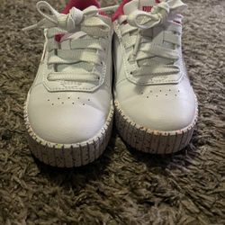 12C Girl Puma Shoes