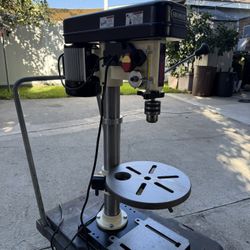 Shop Fox W1668 13-1/4 inch Oscillating Benchtop Drill Press/Spindle Sander. 