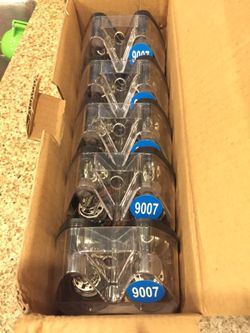 5 SETS OF 9007 HEADLIGHT BULBS