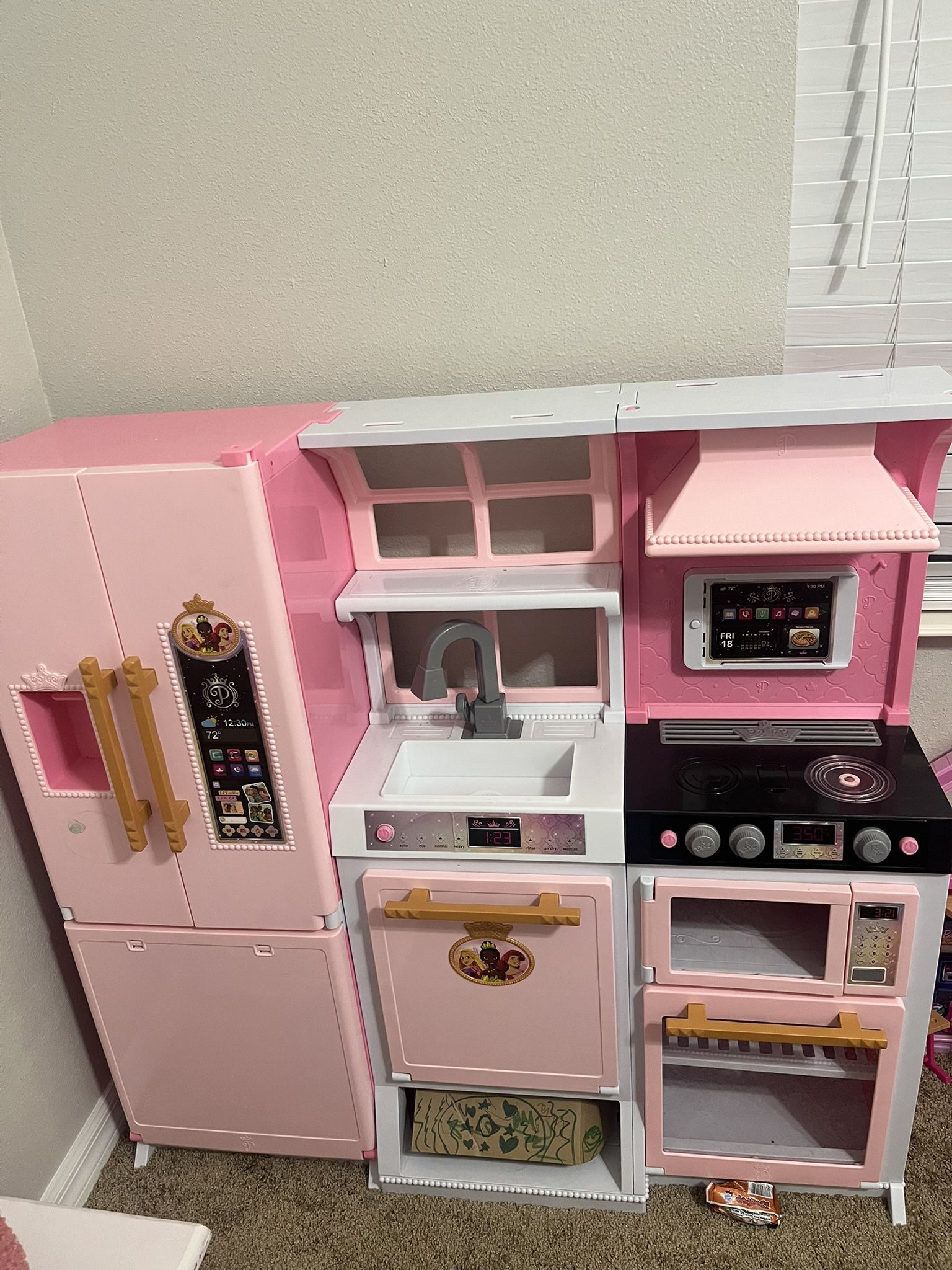 Disney Princess Style Collection: Fresh Prep Gourmet Kitchen