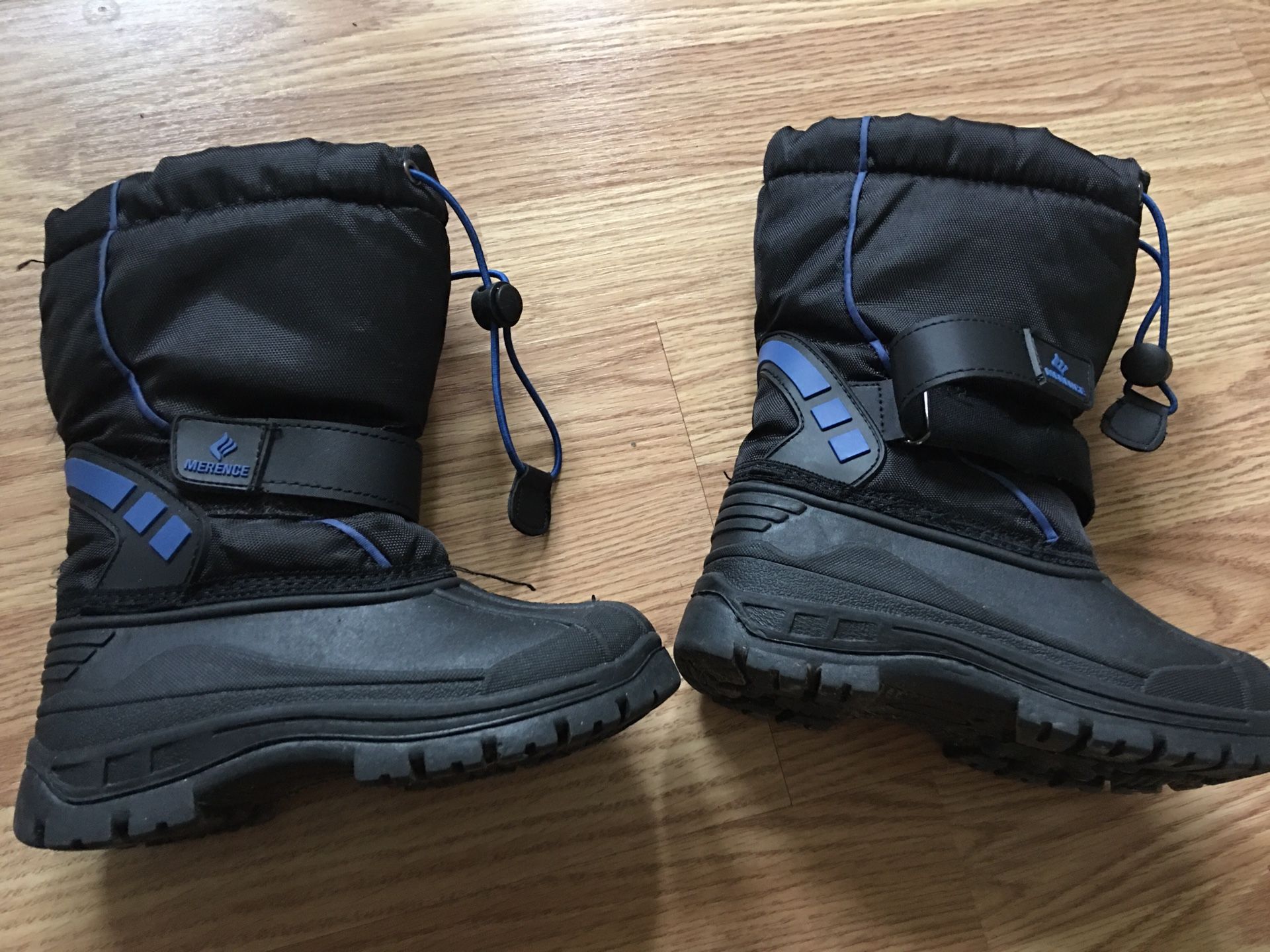 Boys Snow Boots Size 28 Warm