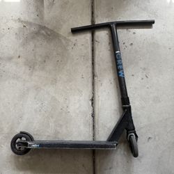 Lucky Crew Scooter (NO GRIPS)