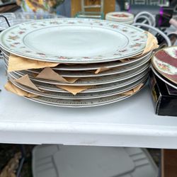Fine China 7 Plates 