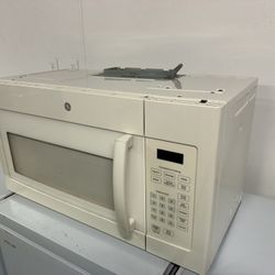 GE Microwave ( 1 Month Warranty)
