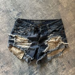 American Eagle Hi-Rise Festival Shorts