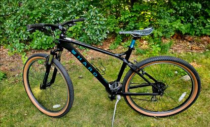 Haro Flightline 1 27.5 Mountain Bike