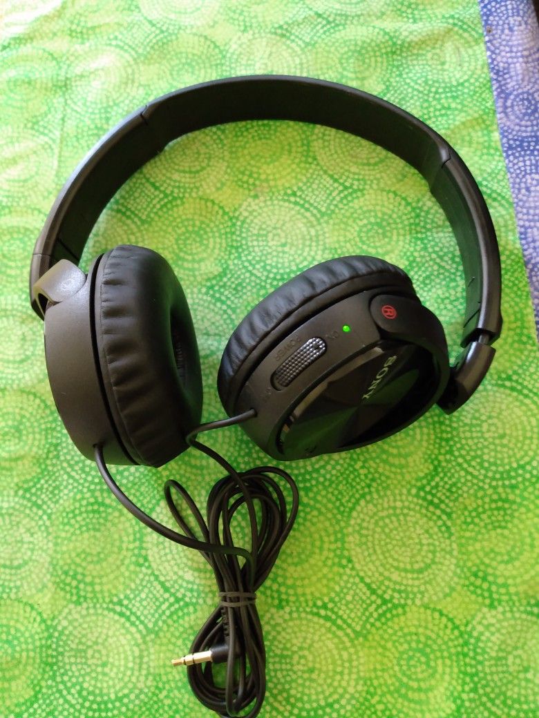 SONY HEADPHONES STEREOS WIRED