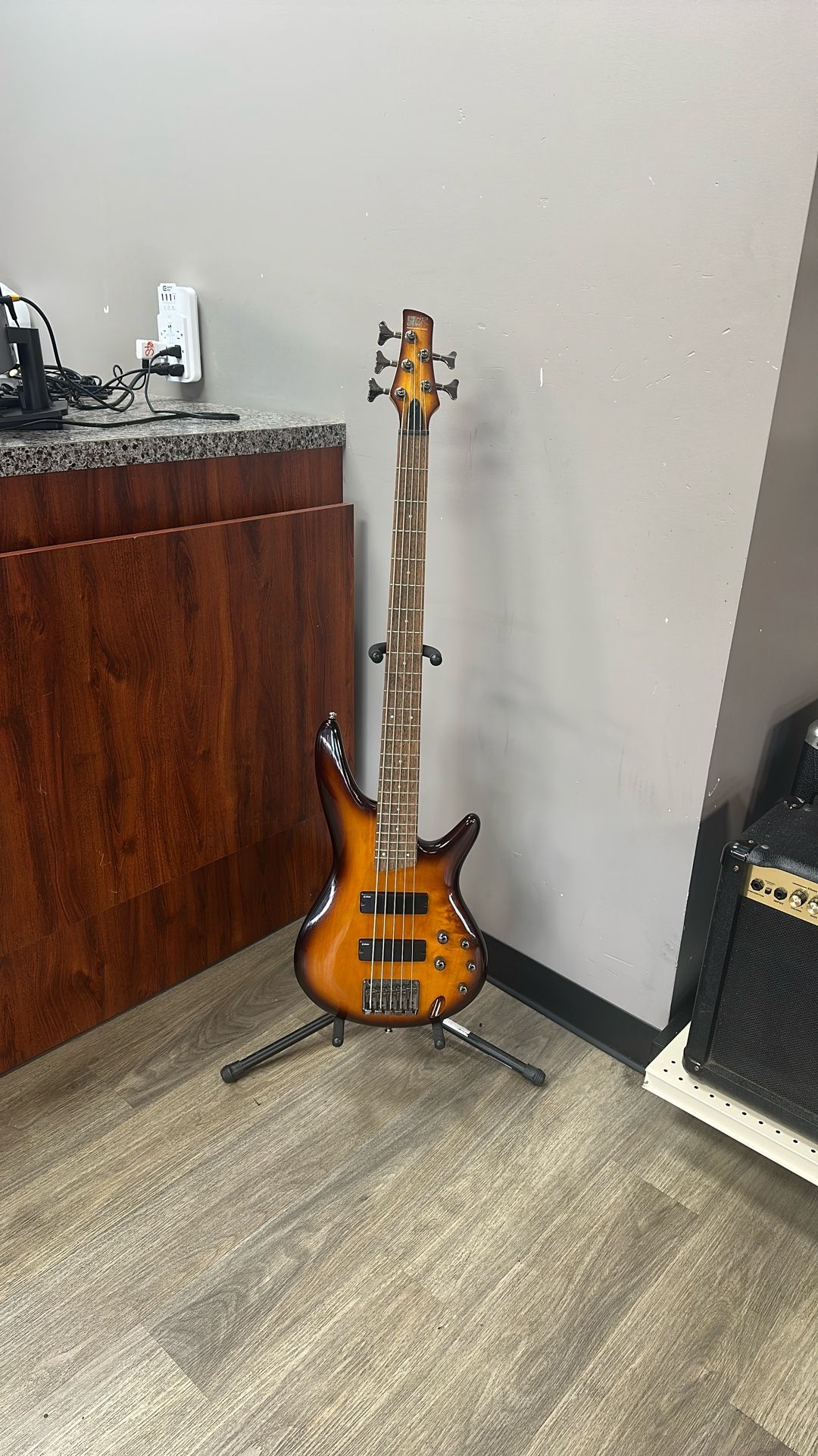 Ibanez SR375 5-String Bass Guitar