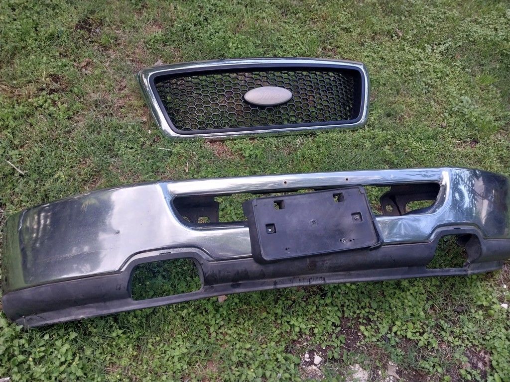 2007 F150 Front bumper and grill.
