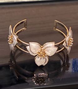 Pretty Bracelet