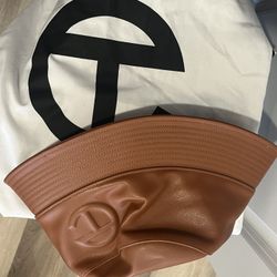 Fashionova