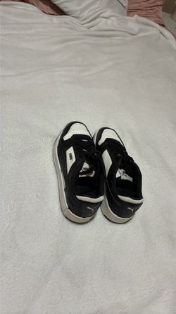 These are a size 8 in women’s puma