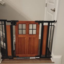 Evenflo Barn Door Walk-Thru Gate 