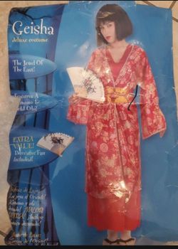 Halloween Geisha Outfit