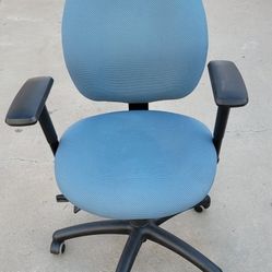 Blue/Turquoise Ergonomic Office Chair 