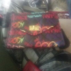 Graffity All Around Tote 