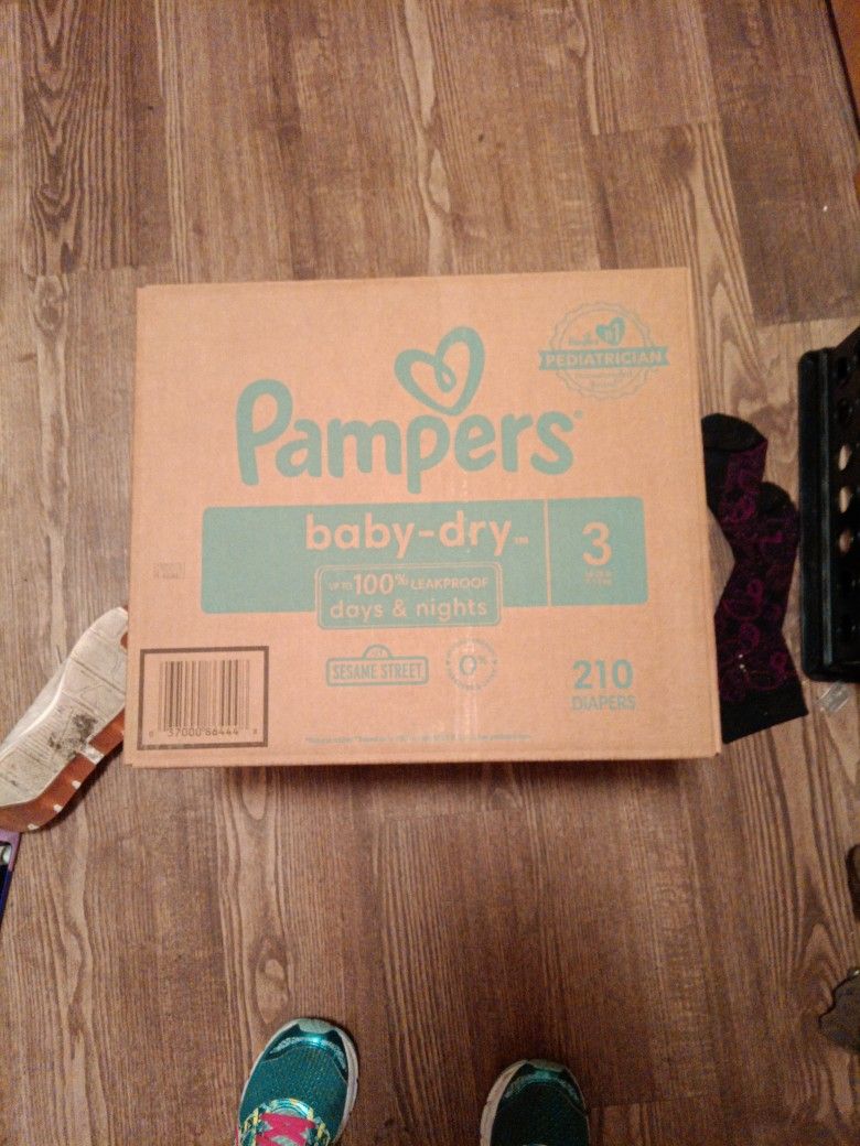 Pampers Seseme Street Baby Dry Size 3 Diapers 