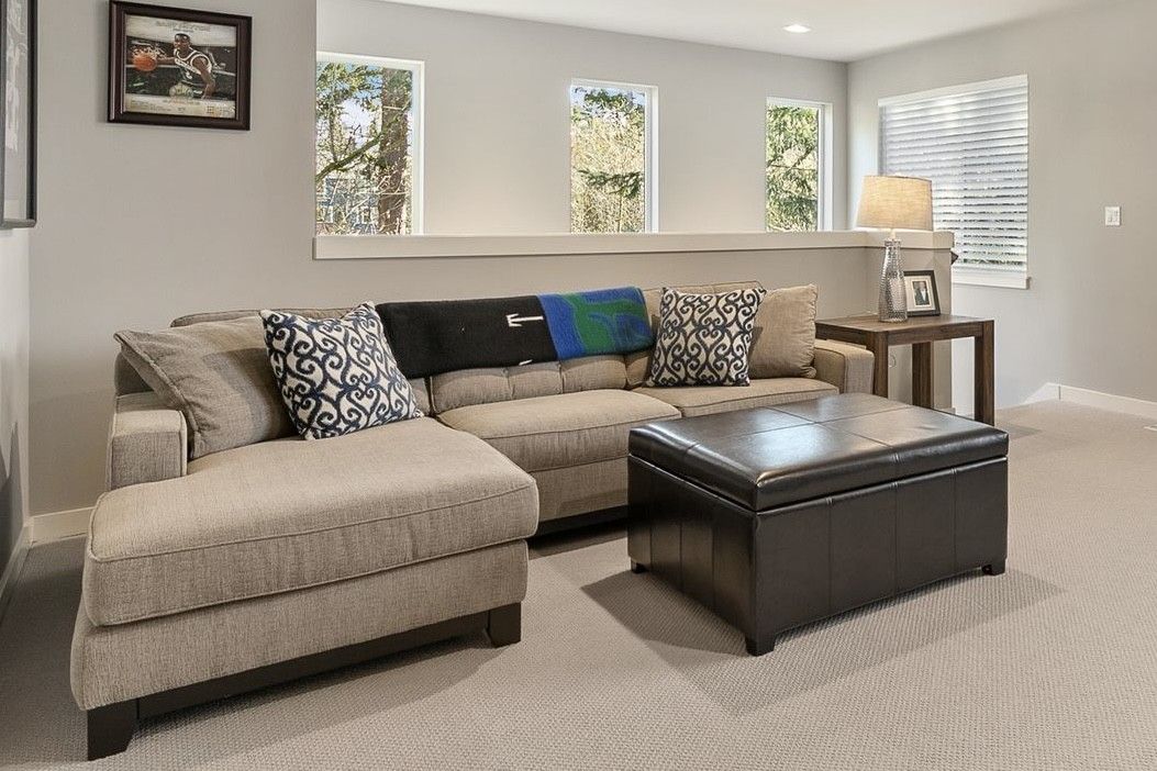 Macy's Queen Size Fold Out Couch