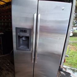Ge Refrigerator 