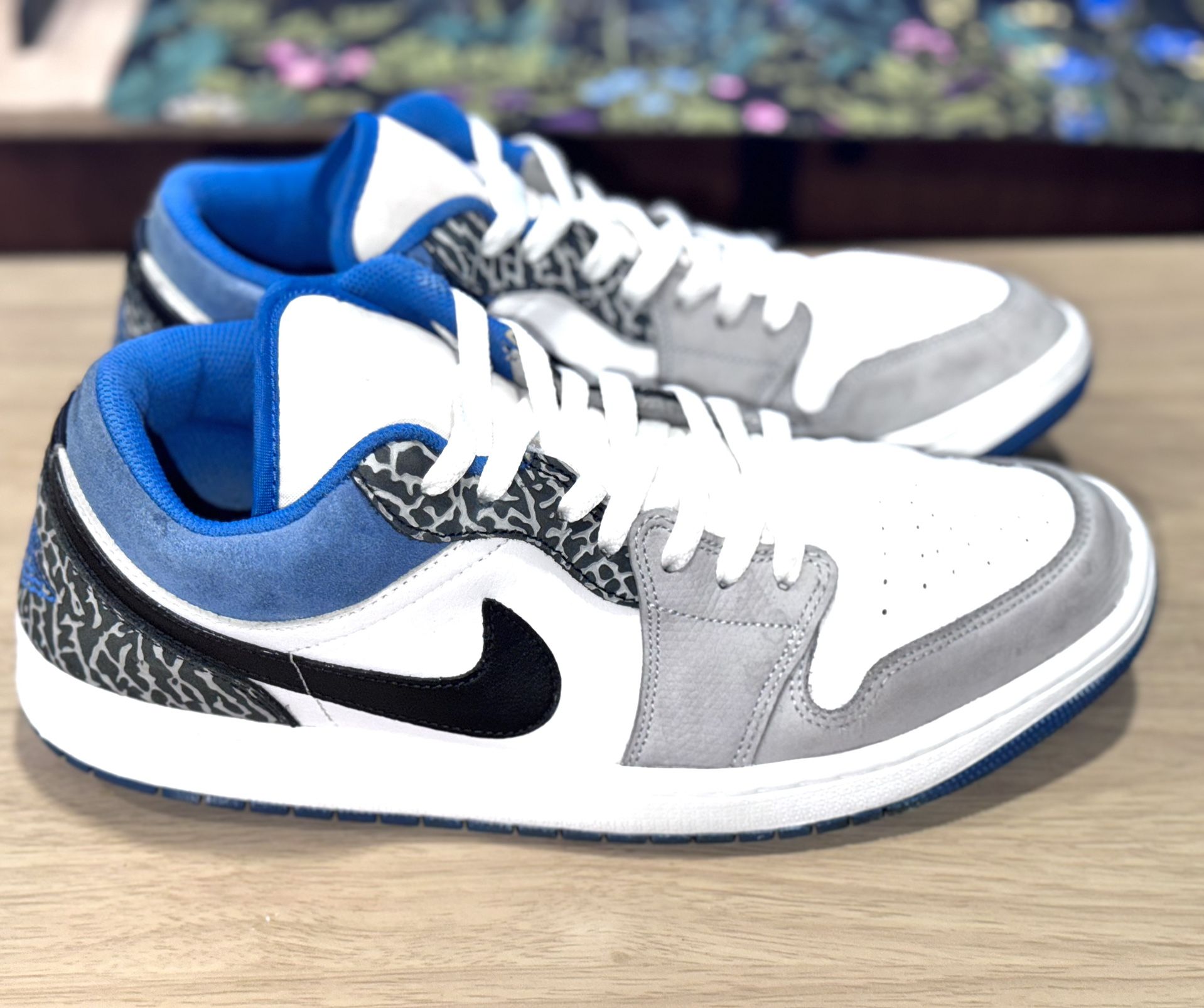 NIKE AIR JORDAN 1 Low SE True Blue Shoes Mens 11.5 White Grey Black Elephant