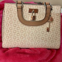 GUESS PURSE