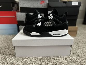 Air Jordan 4 Retro “ White Thunder” Size 11 & 11.5