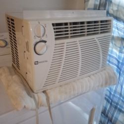 Maytag Ice Cold Window AC Unit For Sale In Pine Hills