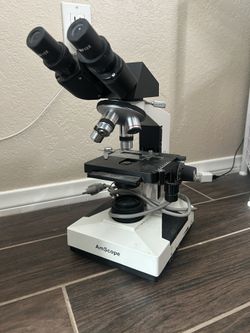 Microscope
