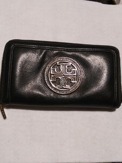 Tory Burch leather wallet