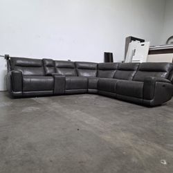 6pc Leather Reclining Sectional- Free Delivery‼️