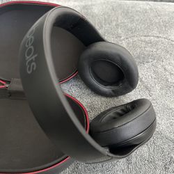 Beats Studio Pro