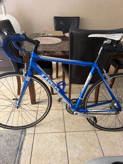 Trek 1.2 road Bike, 56 cm Blue