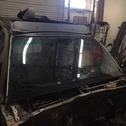 2003-2009 Toyota 4Runner Windshield Glass