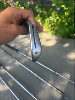 Taylormade • SpeedBlade • Iron Set •  4-pw