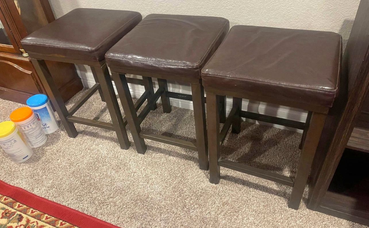 3 Metal Bar Stools