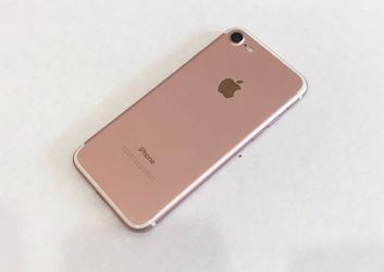 iPhone 7 128GB AT&T and Cricket only Excellent Condition