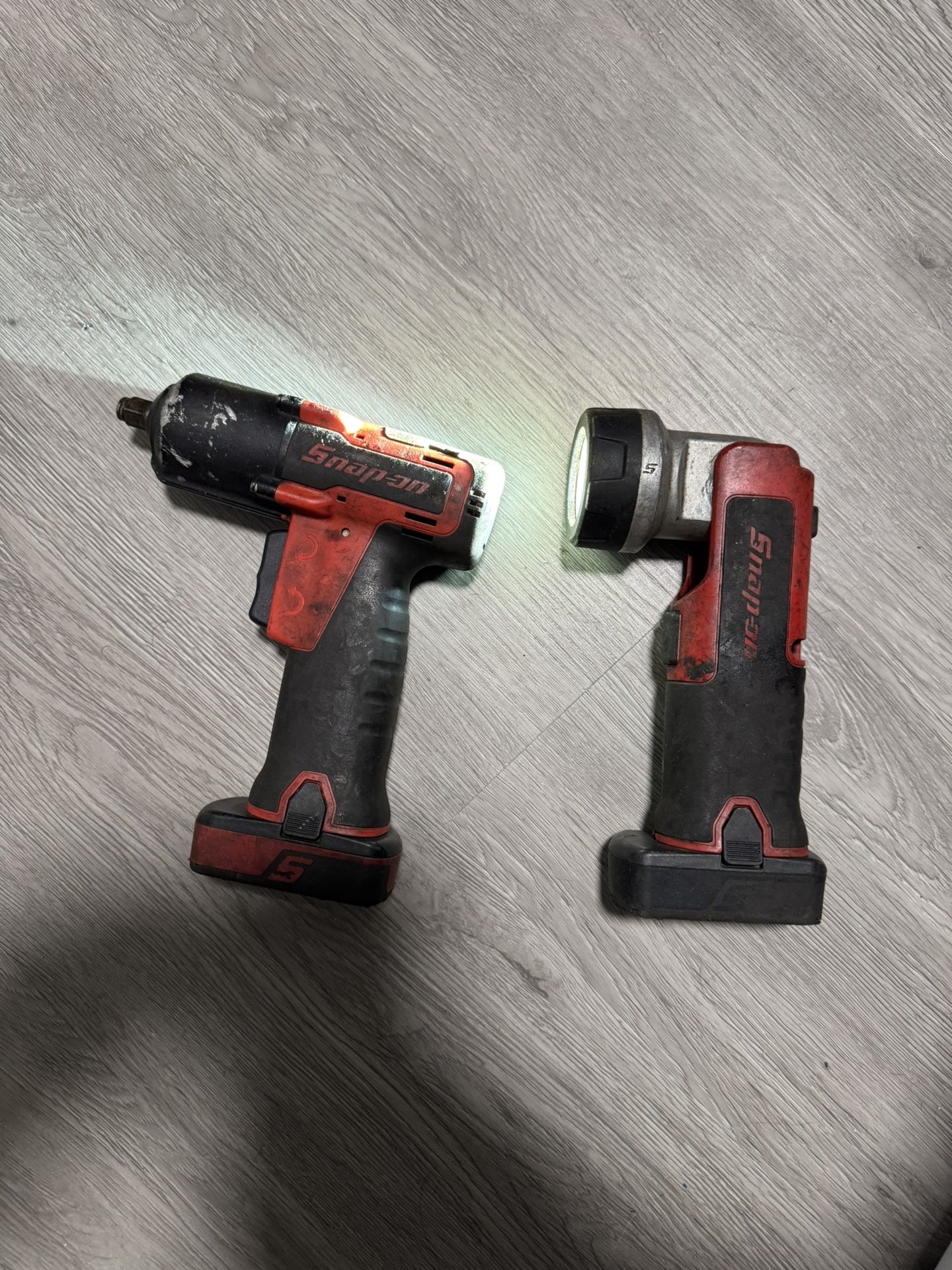 Snap On 3/8 Gun And Flashlight 14.4