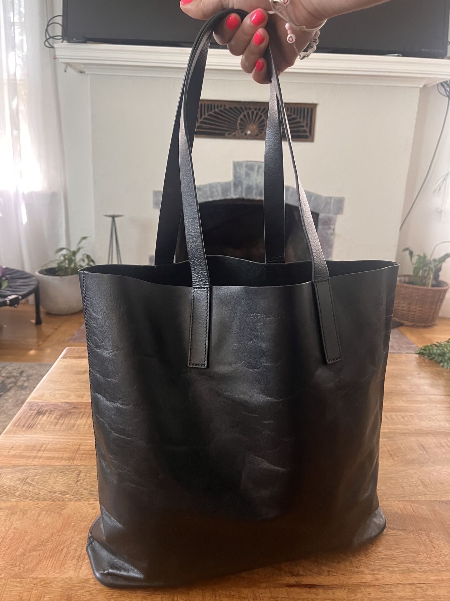 Everlane Women's Black Tote Leather Bag